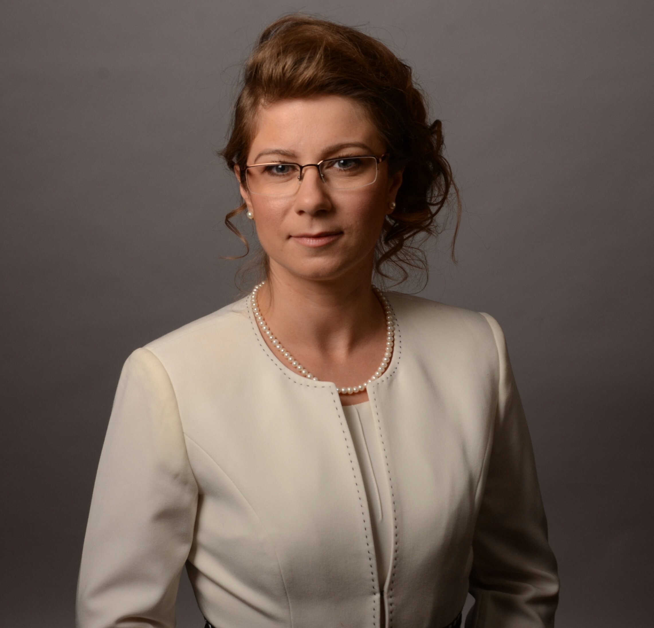 Mirela Mart