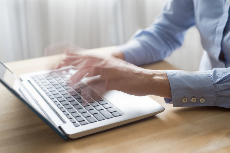 Fast typing - better briefs for writers