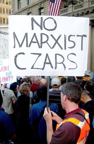 Tea party sign saying ' no marxist czars'