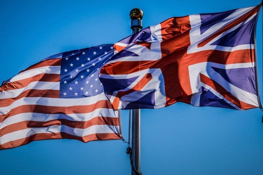 American English vs British English: what should your company use?